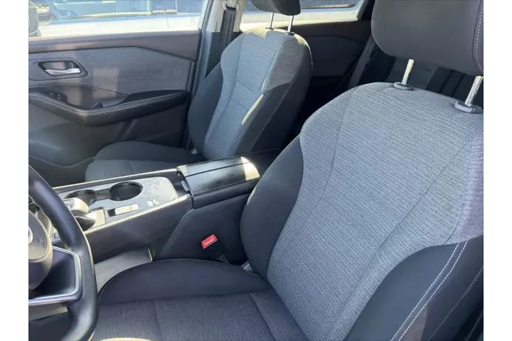 $20999 : Nissan Rogue 2023 SV 4dr Cro image 9