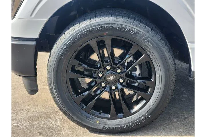 $28533 : Ford F-150 2021 4x2 XL 2dr R image 10