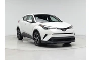 Toyota C-HR 2019 XLE 4dr Cro