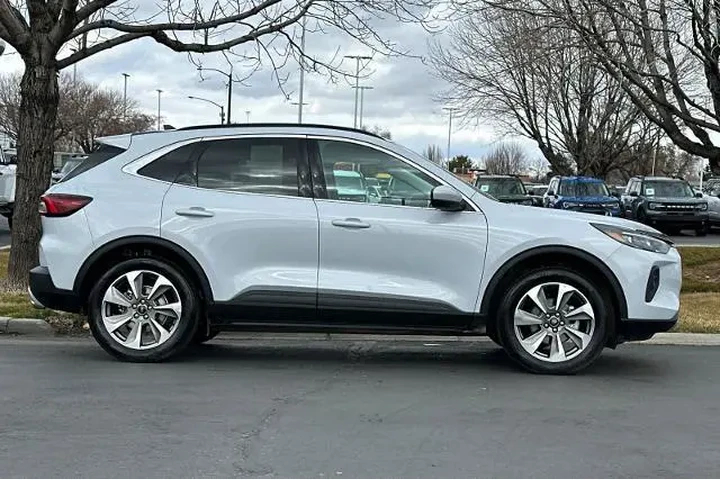 $28995 : Ford Escape 2025 AWD Platinu image 8