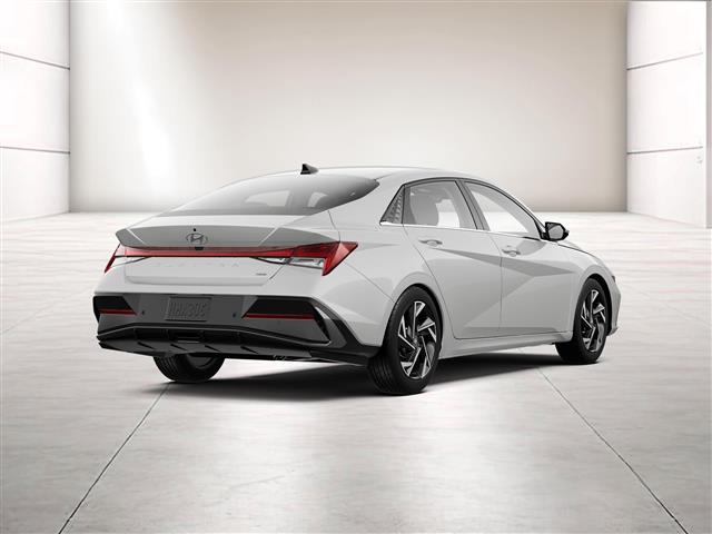 $31555 : New 2024 Hyundai ELANTRA HYBR image 7
