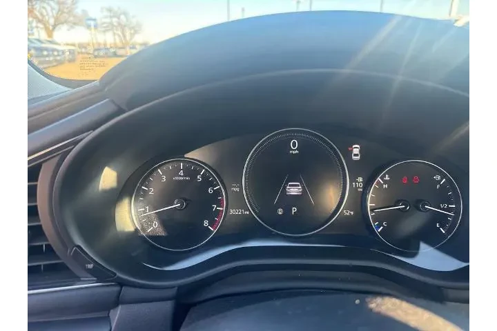 $21897 : Mazda Mazda3 Sedan 2023 2.5 image 7