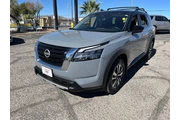 $32983 : Nissan Pathfinder 2023 SL 4d thumbnail