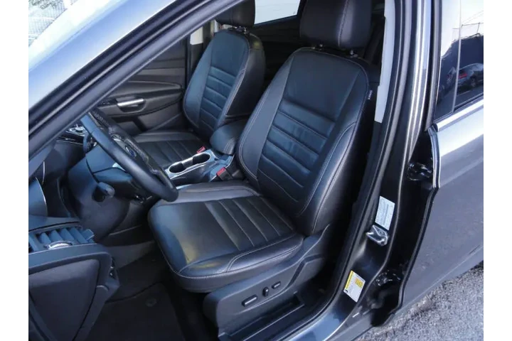 $10950 : 2016 Escape Titanium image 8