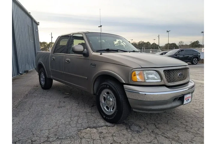 $5991 : Ford F-150 2003 4dr SuperCre image 4