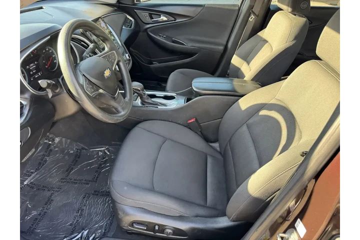 $12525 : Chevrolet Malibu 2021 LT 4dr image 10