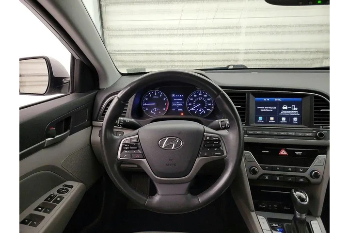 $13998 : Hyundai ELANTRA 2018 Value E image 10