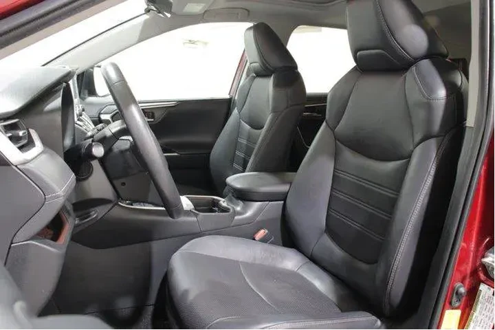 $27998 : Toyota RAV4 Hybrid 2021 AWD image 5