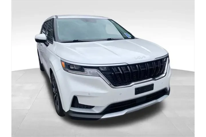 $33454 : Kia Carnival 2023 EX 4dr Min image 1