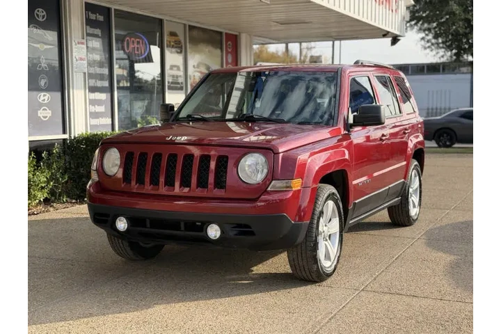 $11999 : 2014 Patriot High Altitude Ed image 6