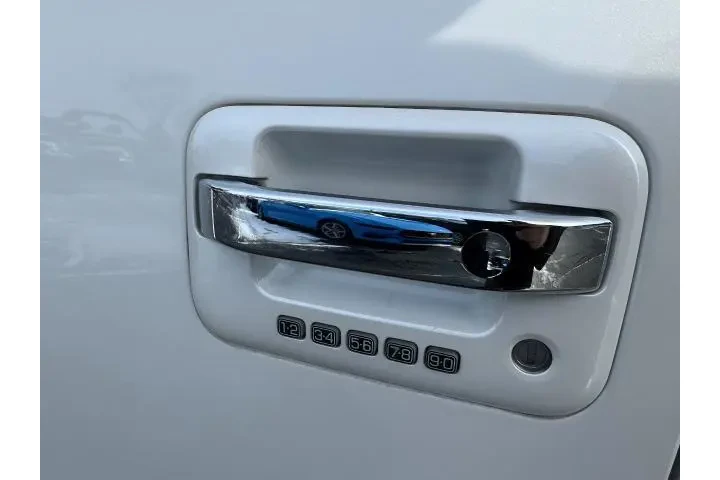 $22700 : Ford F-150 2014 4x4 Platinum image 10