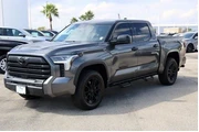 $39592 : Toyota Tundra 2023 4x4 SR5 4 thumbnail