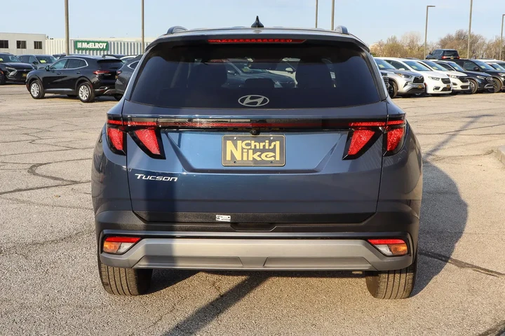 $24488 : 2025 Tucson SEL FWD image 5