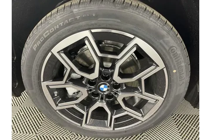 $33943 : BMW X1 2023 AWD xDrive28i 4d image 10