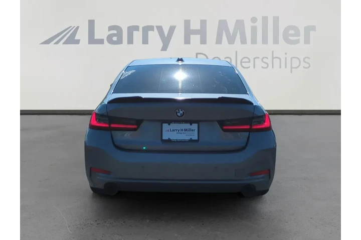 $29995 : BMW 3 Series 2023 330i 4dr S image 4