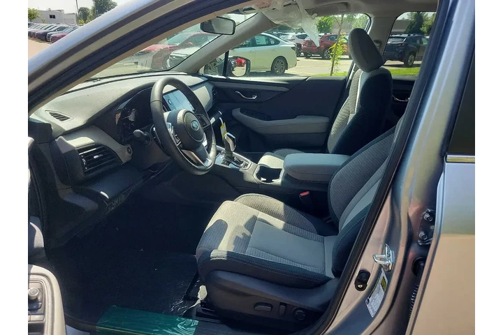 $34978 : Subaru Outback 2025 AWD Prem image 5
