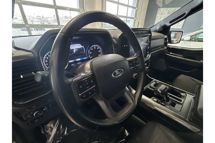 $37972 : Ford F-150 2023 4x4 Lariat 4 image 9