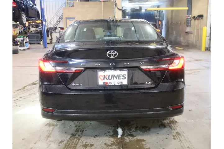 $24277 : Toyota Camry 2025 SE 4dr Sed image 7