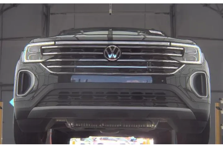 $32991 : Volkswagen Atlas 2025 SE 4dr image 2