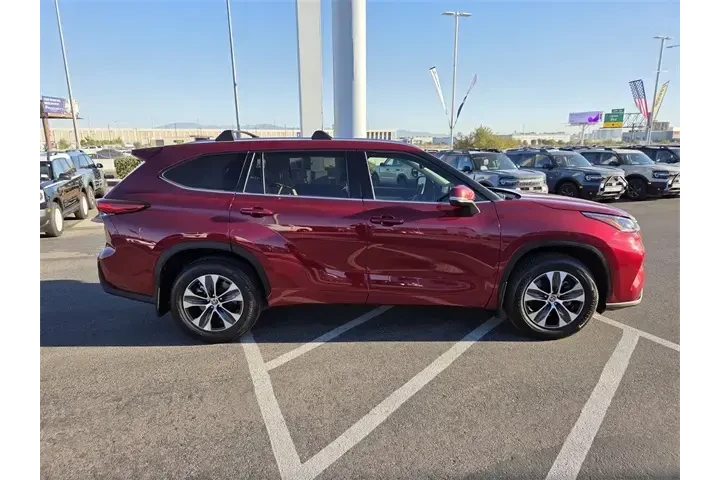 $26888 : Toyota Highlander 2020 AWD X image 10