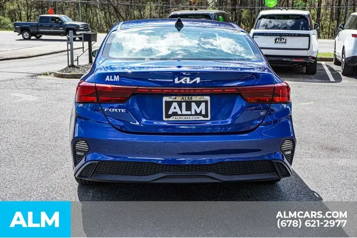 $15920 : Kia Forte 2023 LXS 4dr Sedan image 10