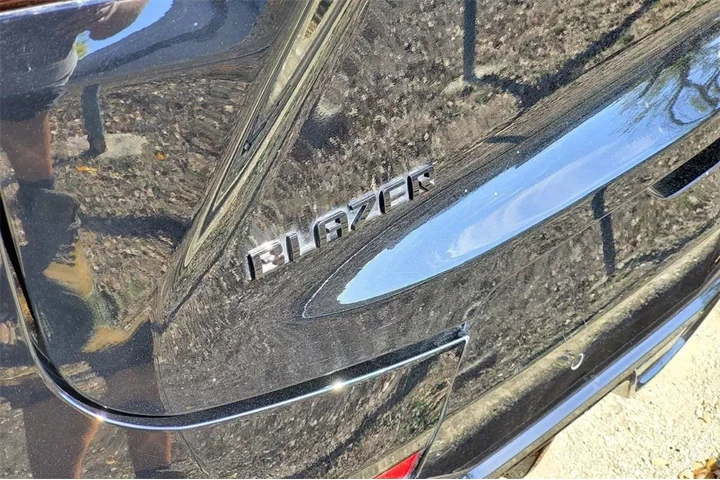 $33422 : Chevrolet Blazer 2025 RS 4dr image 9