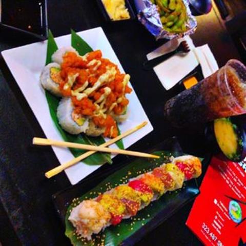 ¡Aquí El mejor Sushi de L.A!🙋 image 2