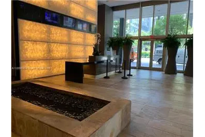 $3900 : Rental property with 2 bedro image 8