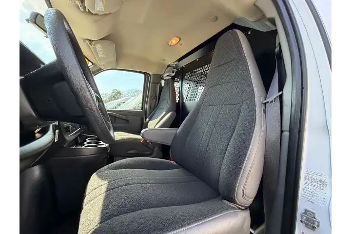 $33700 : Chevrolet Express 2024 2500 image 8