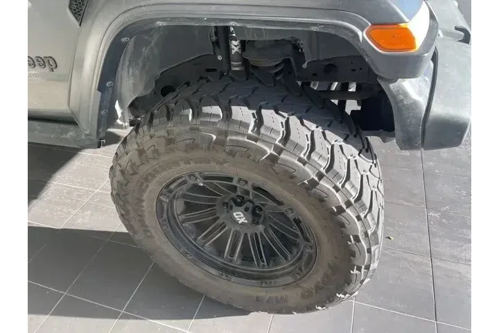 $27448 : Jeep Gladiator 2020 4x4 Spor image 9