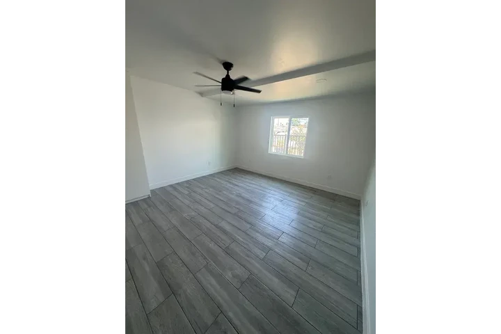 $1600 : Boyle Heights 3 Bed/ 1 Bath image 5