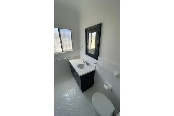 $900 : Casa con Encanto !!! image 6