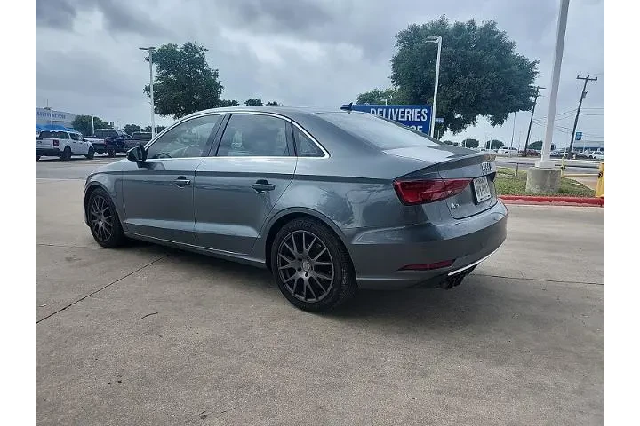 $16998 : Audi A3 2019 Titanium 40 TFS image 6