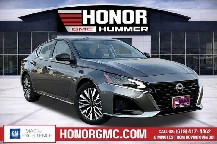 $21988 : Nissan Altima 2025 2.5 SV 4d image 1
