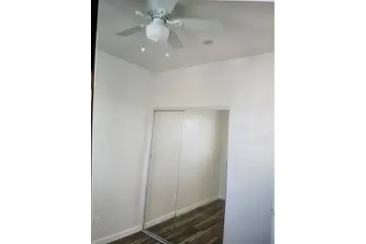 $1600 : ARLETA RENTO CASITA image 1