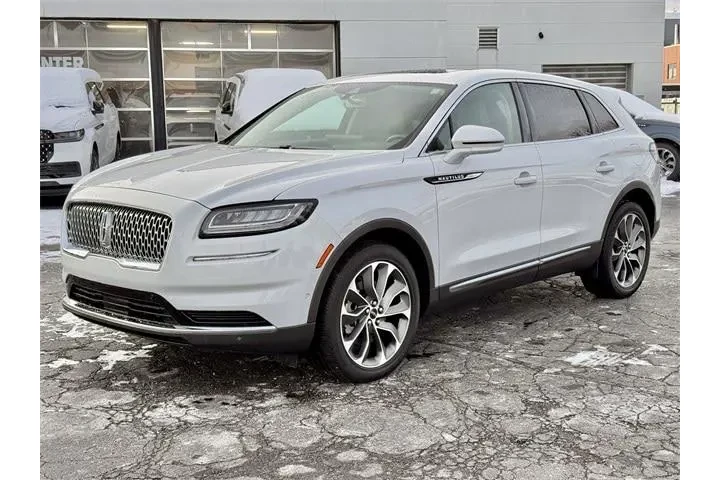 $38988 : Lincoln Nautilus 2023 AWD Re image 2