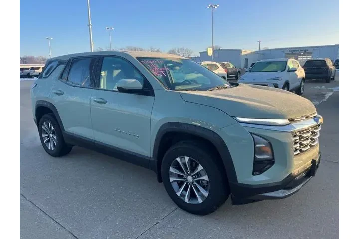 $29998 : Chevrolet Equinox 2026 4x4 L image 1