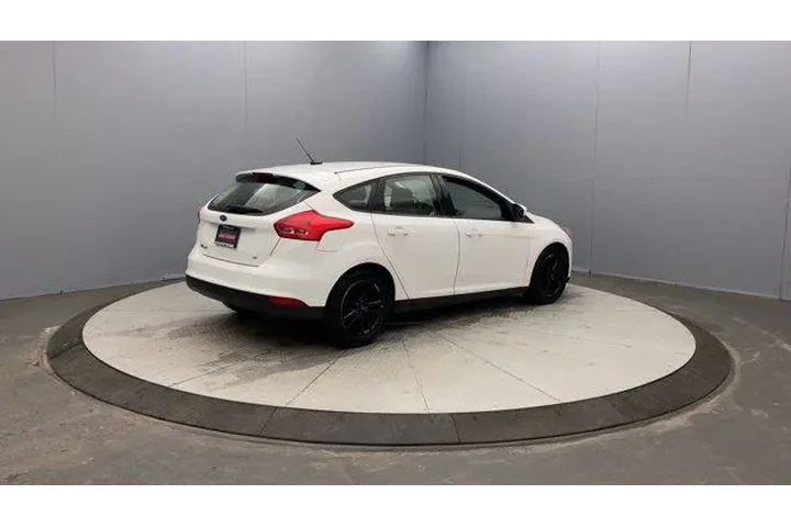 $8995 : Ford Focus 2018 SE 4dr Hatch image 5