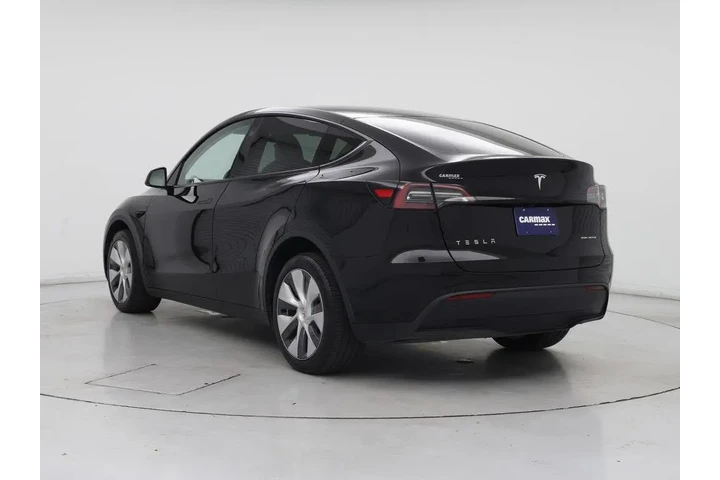 $32998 : Tesla Model Y 2023 AWD 4dr C image 2