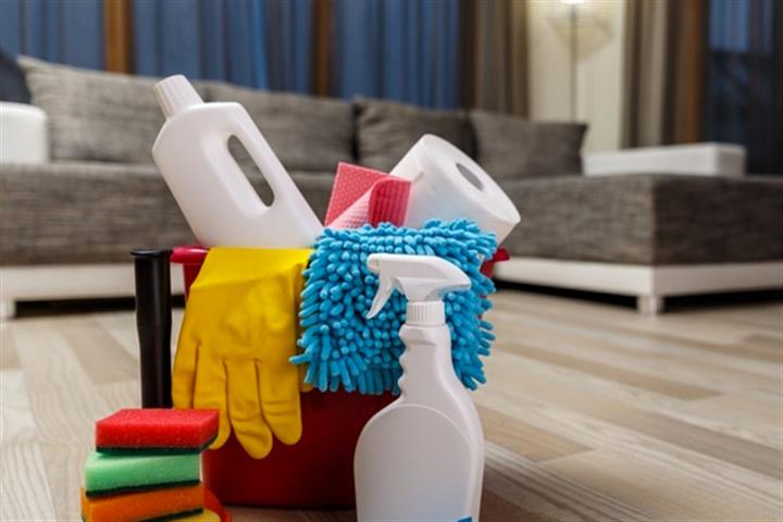 J &C CLEANING SERVICES image 10