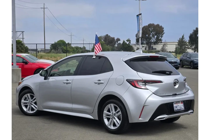 $22888 : Toyota Corolla Hatchback 201 image 5
