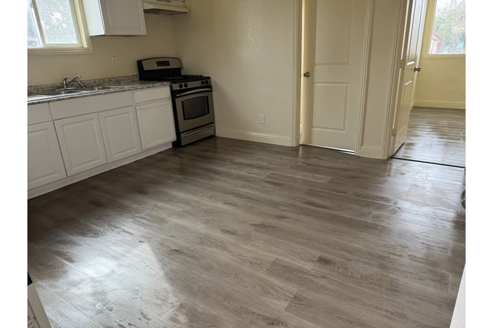 $1000 : Se Renta Casa en Lamont image 8