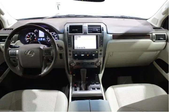 $39998 : Lexus GX 460 2019 AWD Luxury image 2