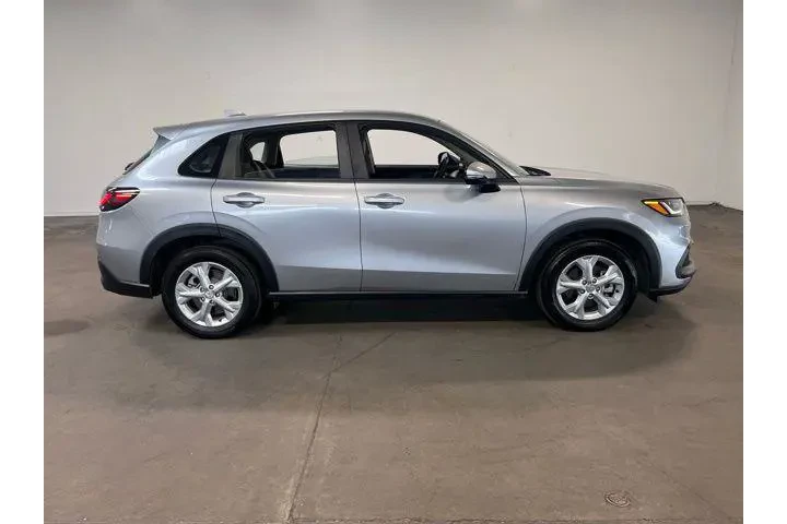 $22958 : Honda HR-V 2023 LX 4dr Cross image 2