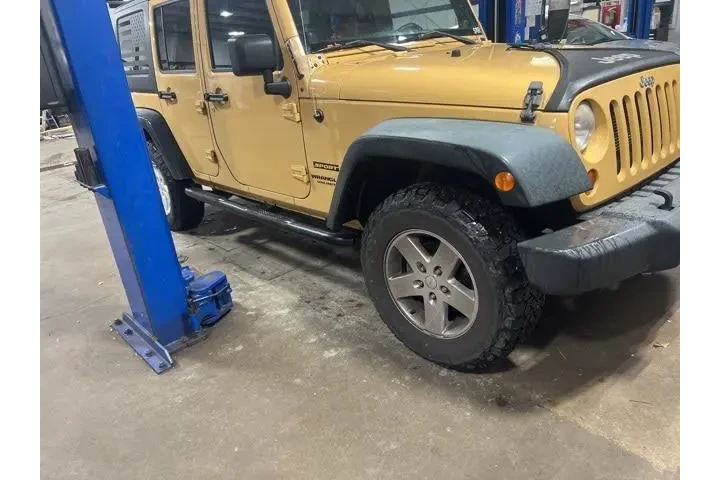 $12750 : Jeep Wrangler Unlimited 2013 image 3