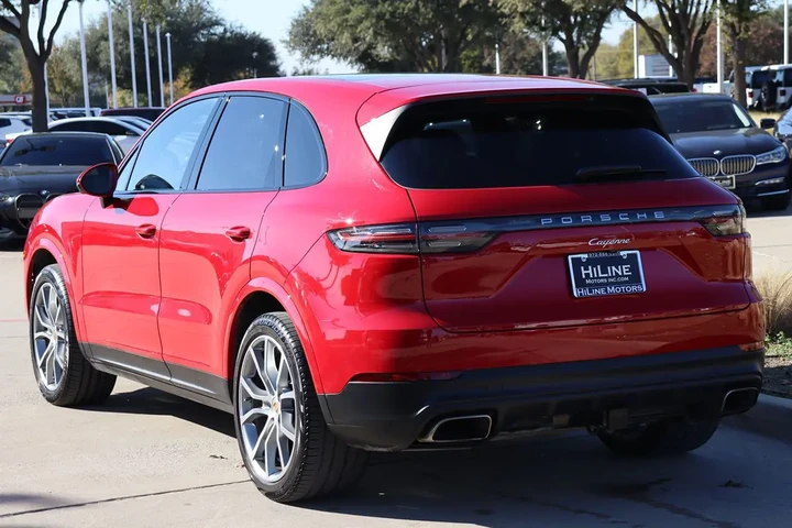 $51998 : 2023 Cayenne image 8