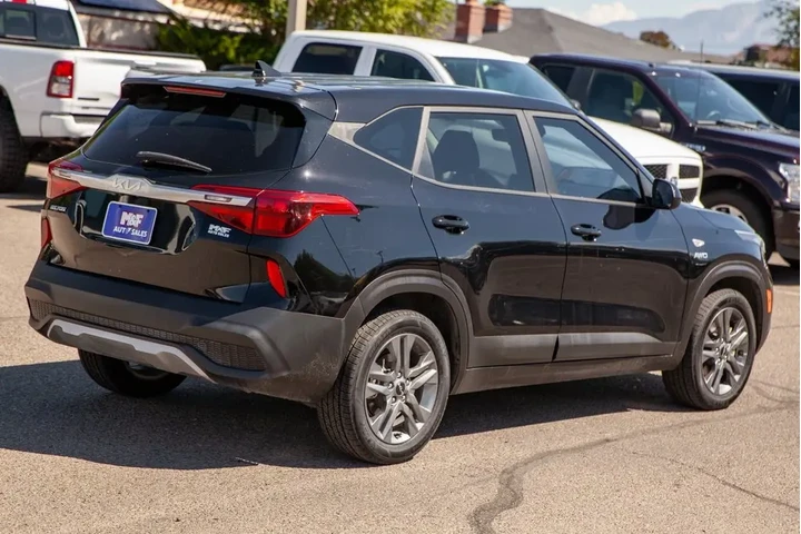 $14950 : 2022 Seltos LX image 5