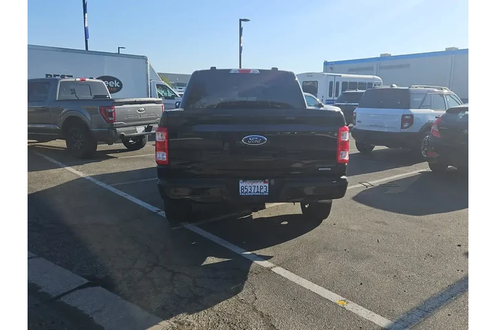 $35900 : Ford F-150 2023 4x4 Lariat 4 image 7
