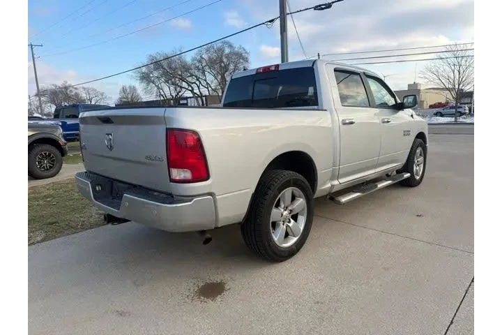 $14500 : Ram 1500 2018 4x4 SLT 4dr Cr image 5