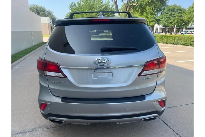$11995 : 2017 Santa Fe SE Ultimate image 8